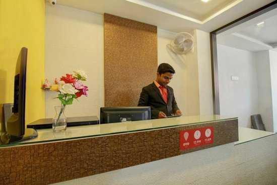 Capital O Bvh Hospitality Near Pvr Ansal Plaza Greater Noida Hotel Exterior photo